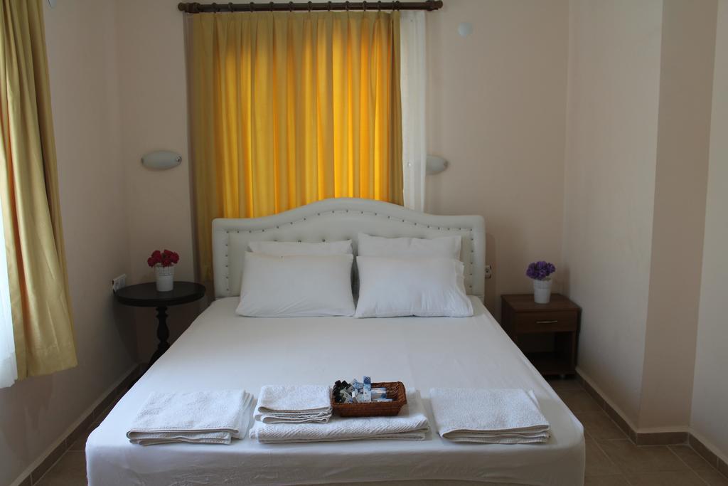 פלמוטבוקו Deniz Apart Hotel מראה חיצוני תמונה